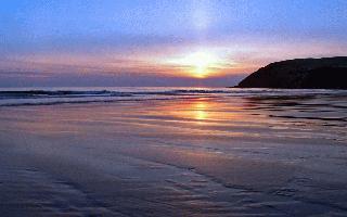 На морском берегу