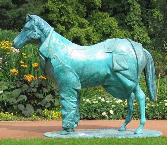 Кто, кто?! Конь, в пальто...