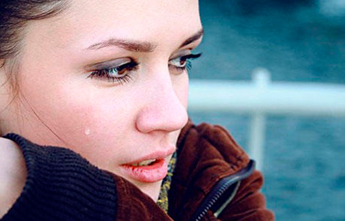 В пол, виноватый взгляд...