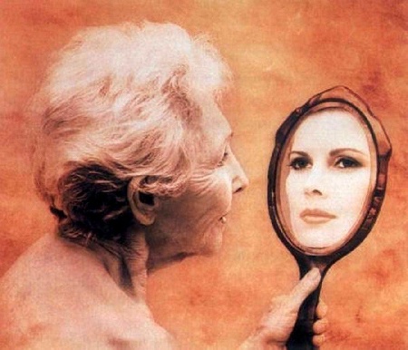 Журавлиным криком стая манит нас в чужую даль