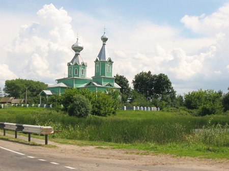 Заросла камышами речка...