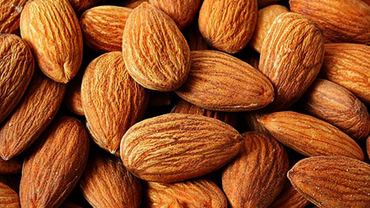 Карамель миндальный цвет волос. Миндальный оттенок. Миндальный оттенок. Миндаль бланшированный. Миндальный цвет волос.