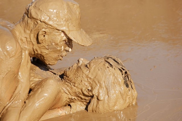 Все люди похожи на глину