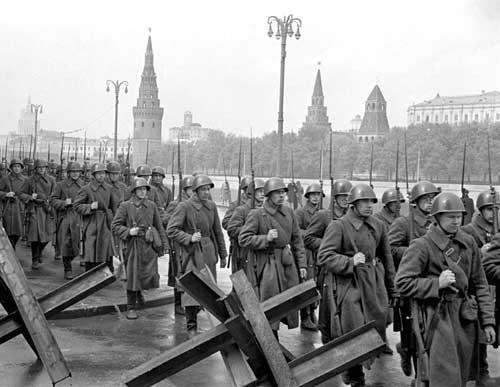 Пришла война