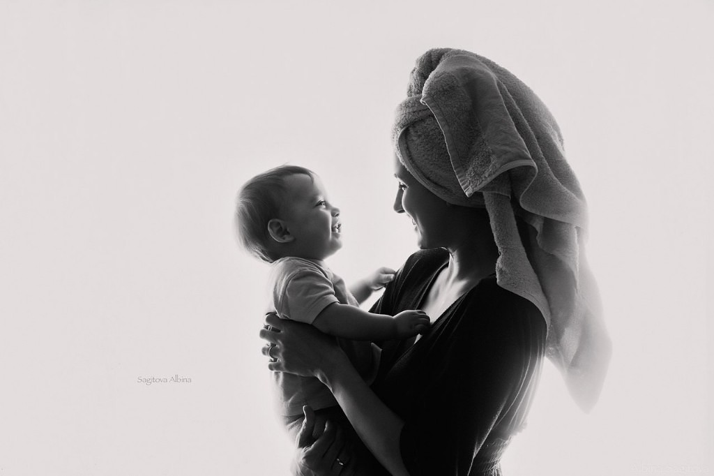 Мать и дитя