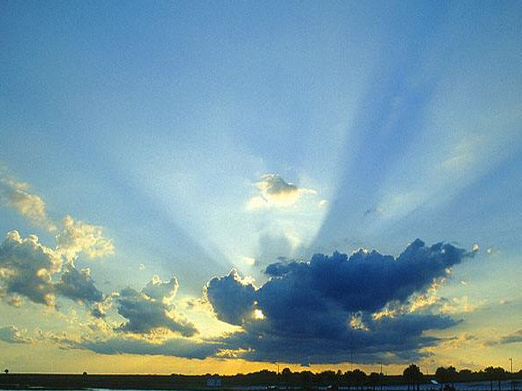 Тучи и солнце. Тучи закрывают солнце. Солнце из-за туч. Небо после дождя. Солнышко зашло за тучку.