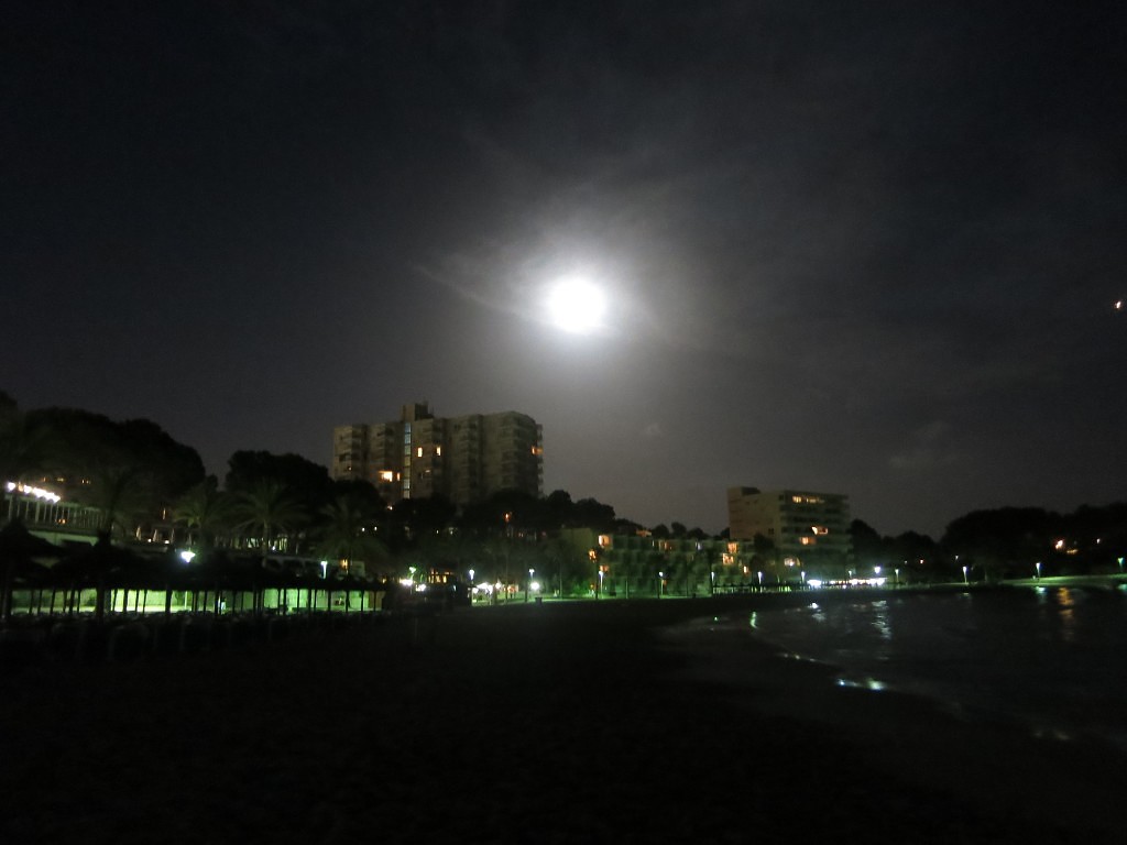 Луна, как поживаешь?