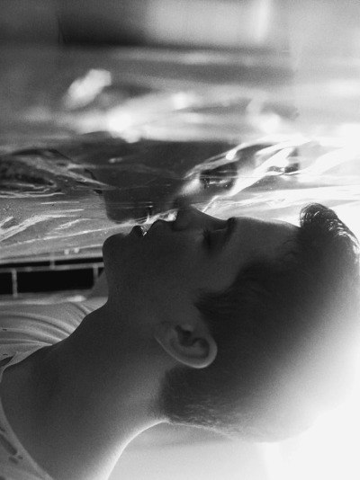 Он меня лечит...