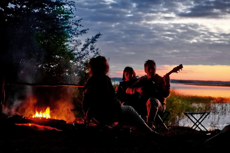 под гитару-экс Юлии Ви