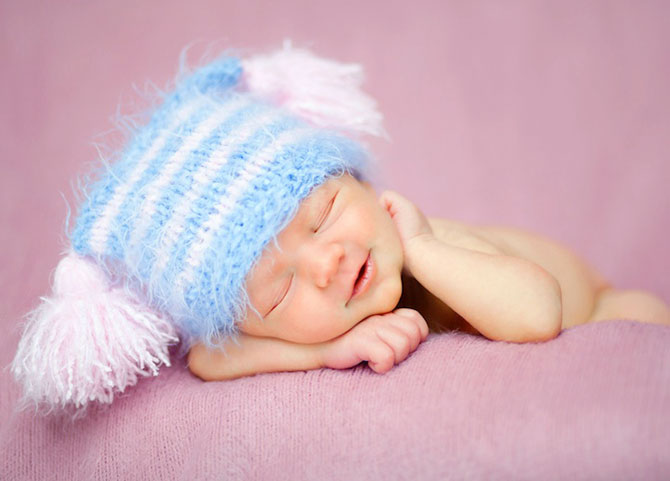 Кого целуешь ты во сне