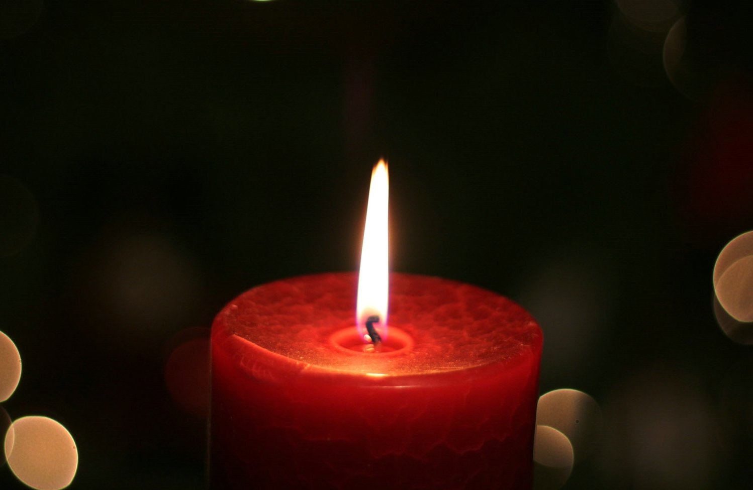 Свечк. Красивые свечи. Горящие свечи. Горящая свеча. Красивые горящие свечи.