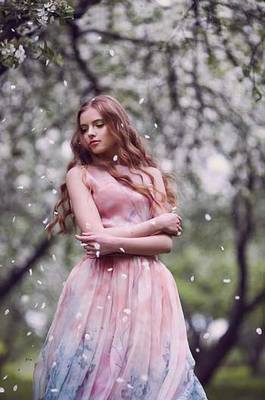 Что в лепестках таится?