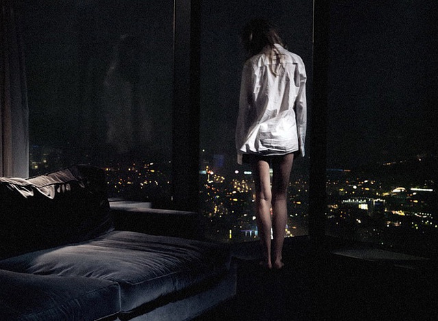 друзей своих давно не жду