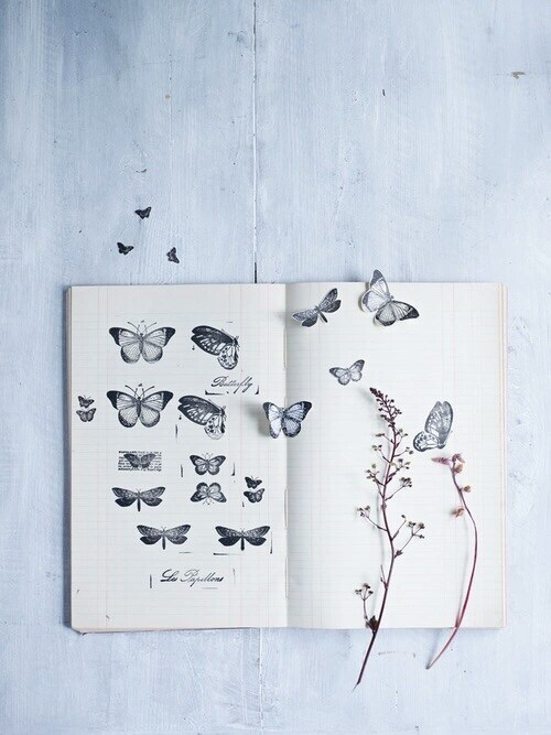 Месяц, что остался от весны