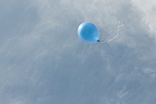 Синий шарик