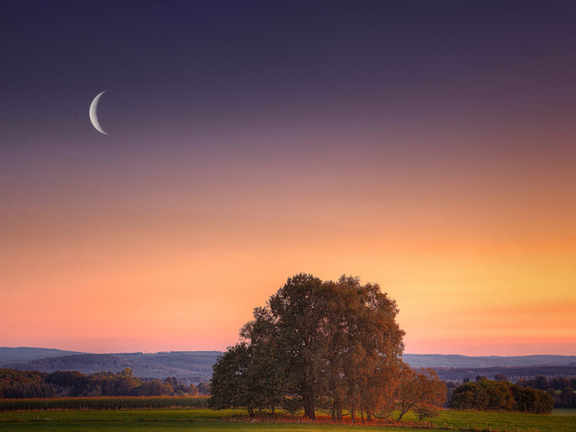 Луна и Солнце