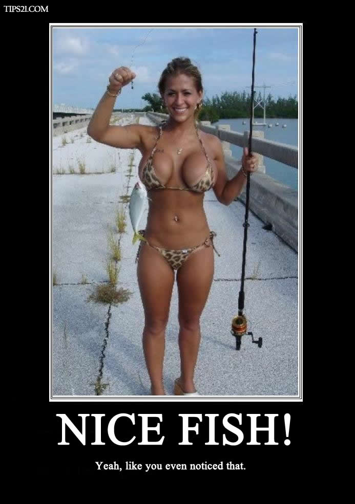 Знойная рыбачка!