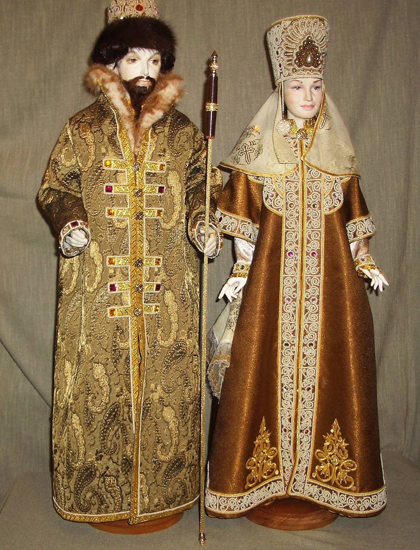 Одеяние царя ивана грозного. Царское одеяние ивана грозного. Одежда русских царей 17 века. Саккос патриарха никона 1655 года. Парадное платье петра 1 оружейная палата.