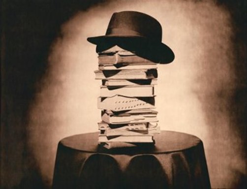 Гоним поэт во все века!