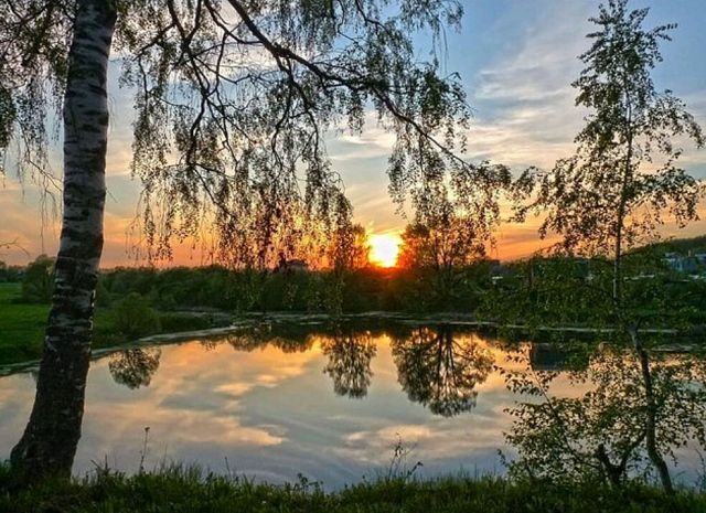 И растворяюсь в красоте земли