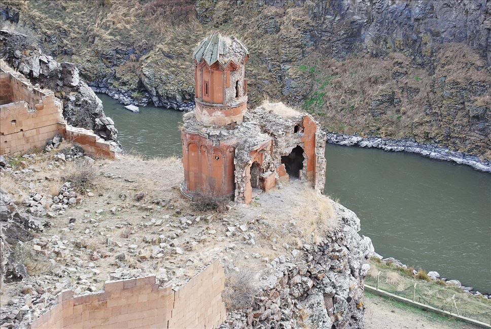 Сердцем обниму мою страну...