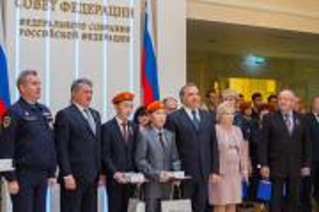 Есть и нынче герои