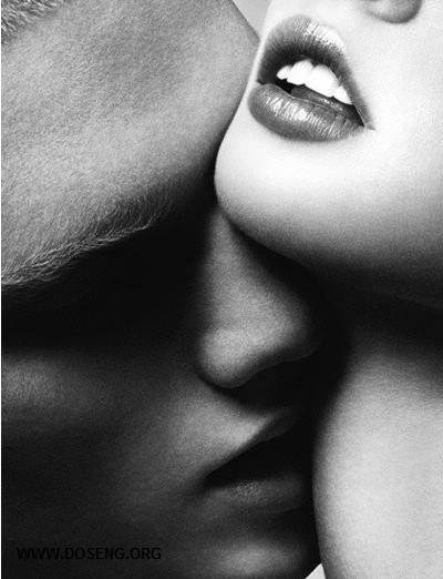 Страсть чувства совсем оголила!