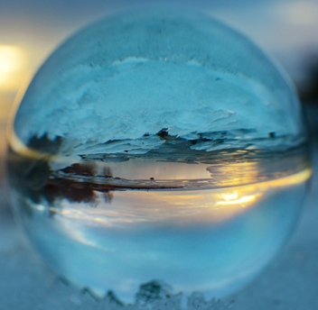 Творящее слово поэта...