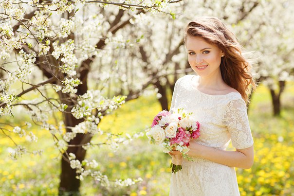 Веткой белой душистой сирени (Валерий Михайлов 4) / Стихи.ру