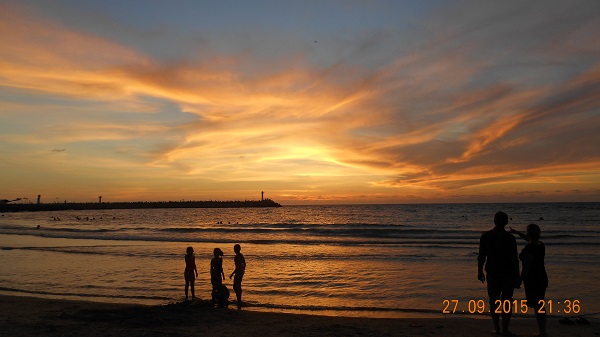 Ветерок нашептывал песенку