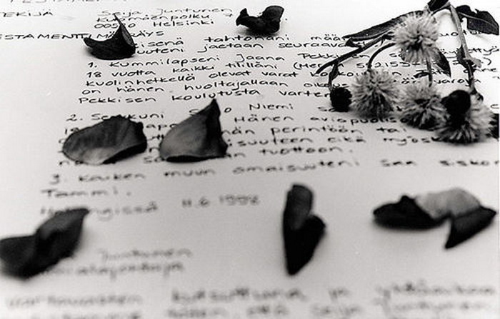 Темная поэзия. Эстетика письма черно белый. Письмо Эстетика. Листок с чернилами. Поэзия.