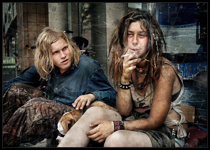 Картинки девочек бомжей