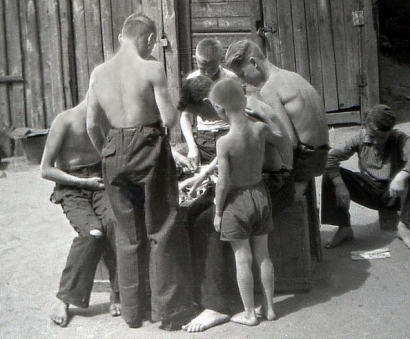 Шансон. Я с детства жил средь улиц городских...