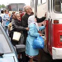 Сцена возле автобуса 1609