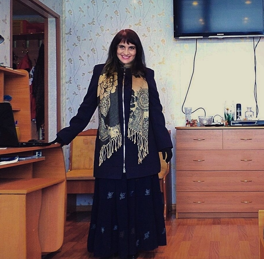 Люблю тебя, родная, все сильнее,