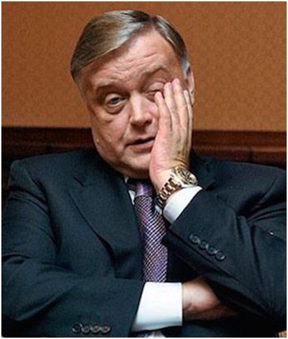 Зачем над человеком так издеваться