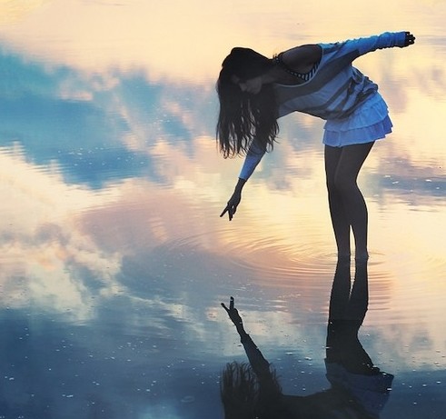 Я стараюсь жить без тебя...