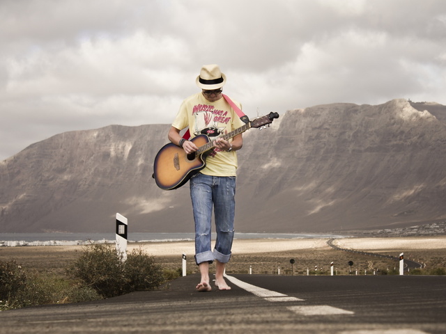 Какой соблазн! Какой мужчина!