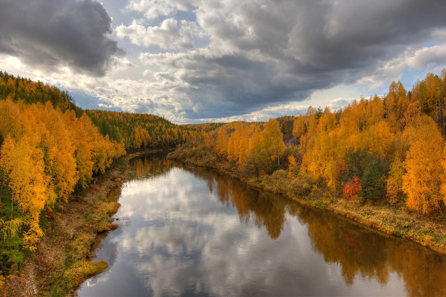 Осенняя река