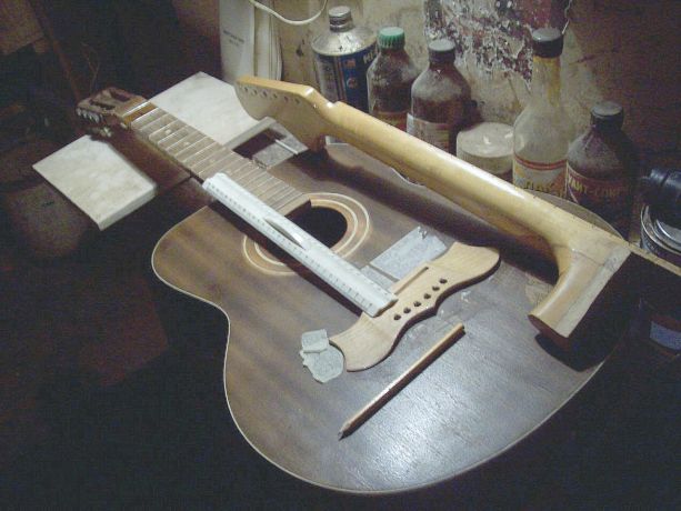 Стр. 71. Гитара полу акустическая Агриппина 1745