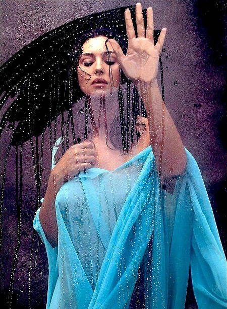 В стужу и зной...