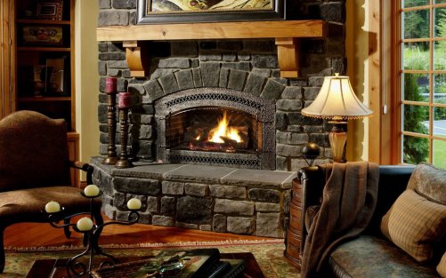 1 Огонь горит в камине