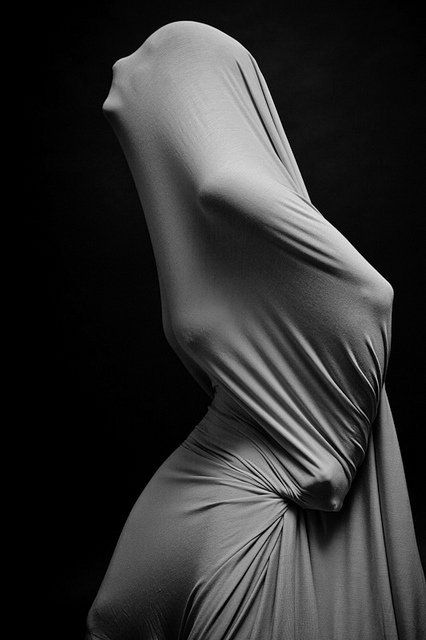 Говорят, что - безумный...