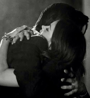 Любовь нам дарит путь всем до мечты!