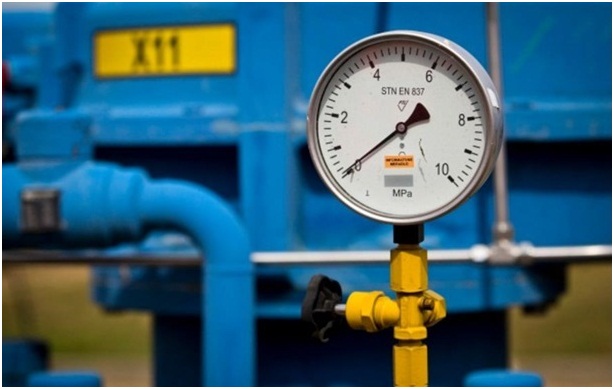 Куда деваться, если дверью что-то прижмут