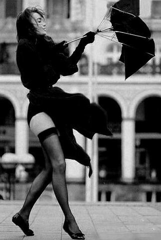 Ах, эти женщины! Ах, эти ноги!