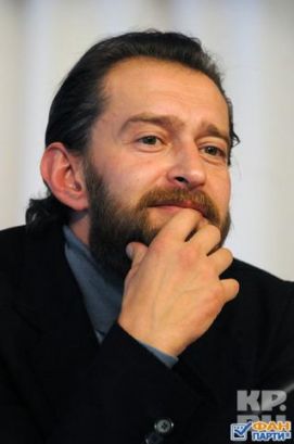 К. Ю. Хабенскому 44 года