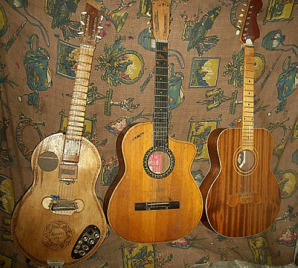 Стр. 74 Полу акустическая гитара Агриппина 1745