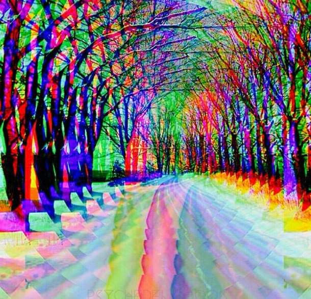 Телевизор орет вторые сутки...