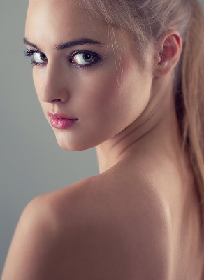 Красавицы земные...